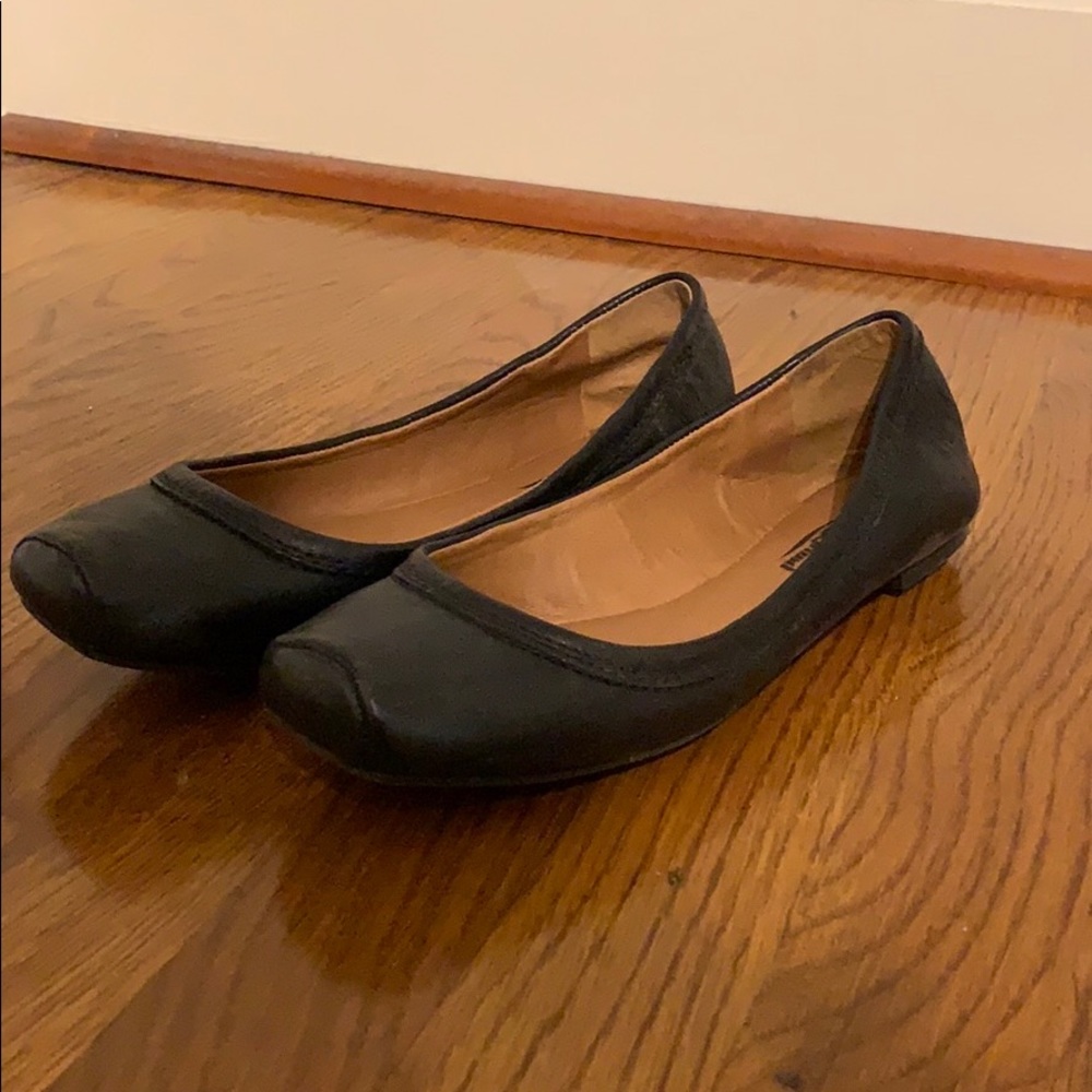 Black flats